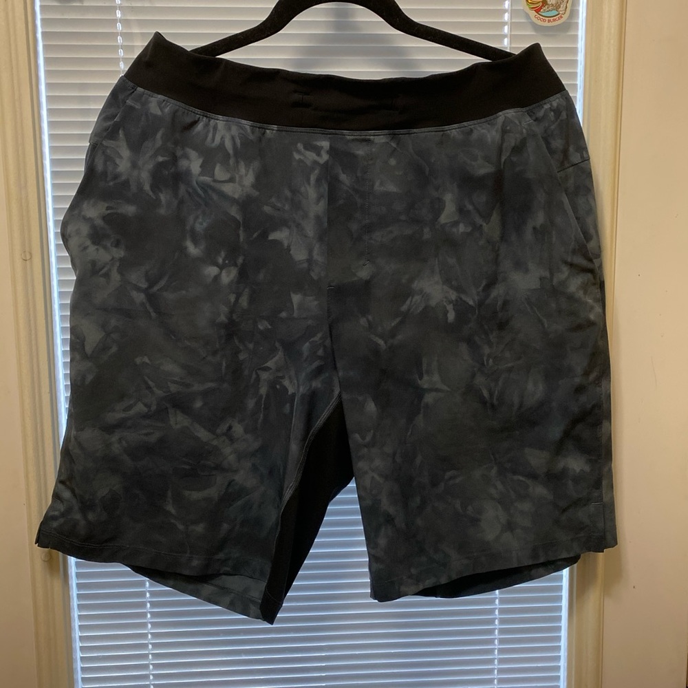 Lululemon THE Short 9” Linerless LARGE